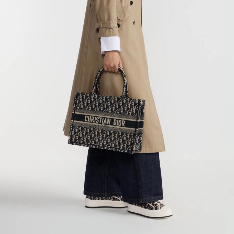 中号 Book Tote 手袋 中号 Book Tote 手袋