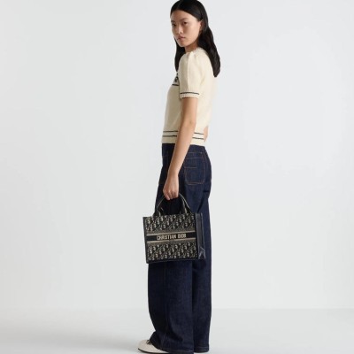 小号 Book Tote 手袋
