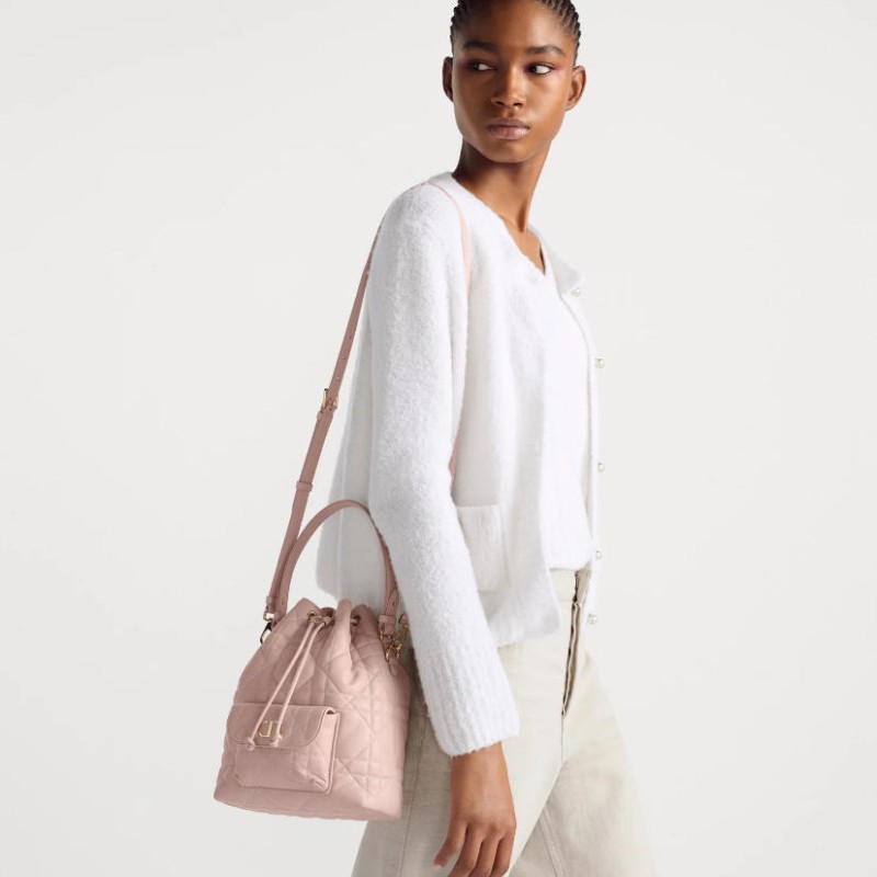 小号 Dior Caro 水桶包 小号 Dior Caro 水桶包