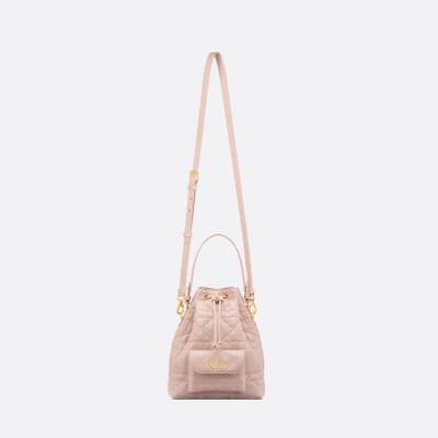 小号 Dior Caro 水桶包 小号 Dior Caro 水桶包