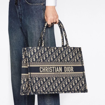 中号 Book Tote 手袋 中号 Book Tote 手袋