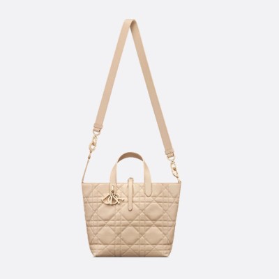 中号 Dior Toujours 竖版手袋