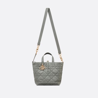 中号 Dior Toujours 竖版手袋 中号 Dior Toujours 竖版手袋