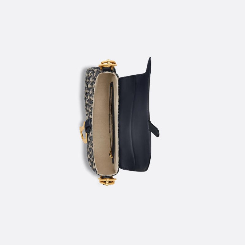中号 Soft Saddle 马鞍包(附肩带) 中号 Soft Saddle 马鞍包(附肩带)