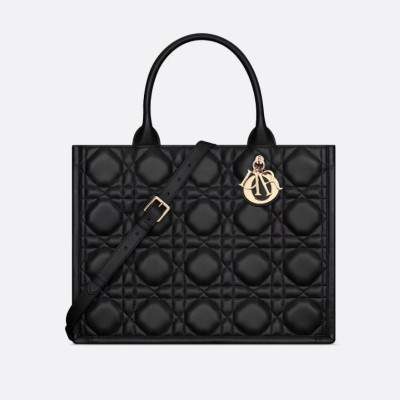 中号 Book Tote 手袋 中号 Book Tote 手袋
