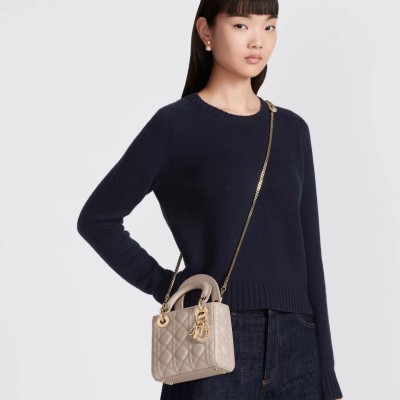 迷你 Lady Dior 手袋