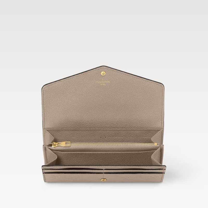 莎拉·钱特(Sarah Wallet) 莎拉·钱特(Sarah Wallet)