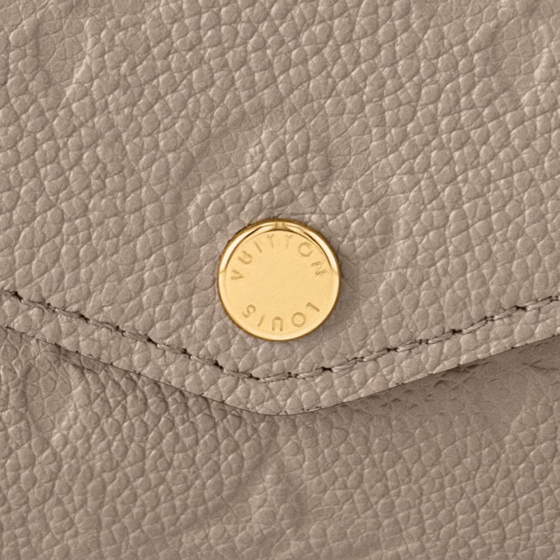 莎拉·钱特(Sarah Wallet) 莎拉·钱特(Sarah Wallet)