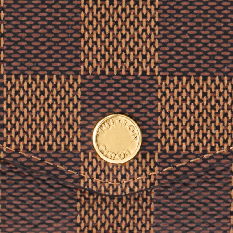 莎拉·钱特(Sarah Wallet) 莎拉·钱特(Sarah Wallet)
