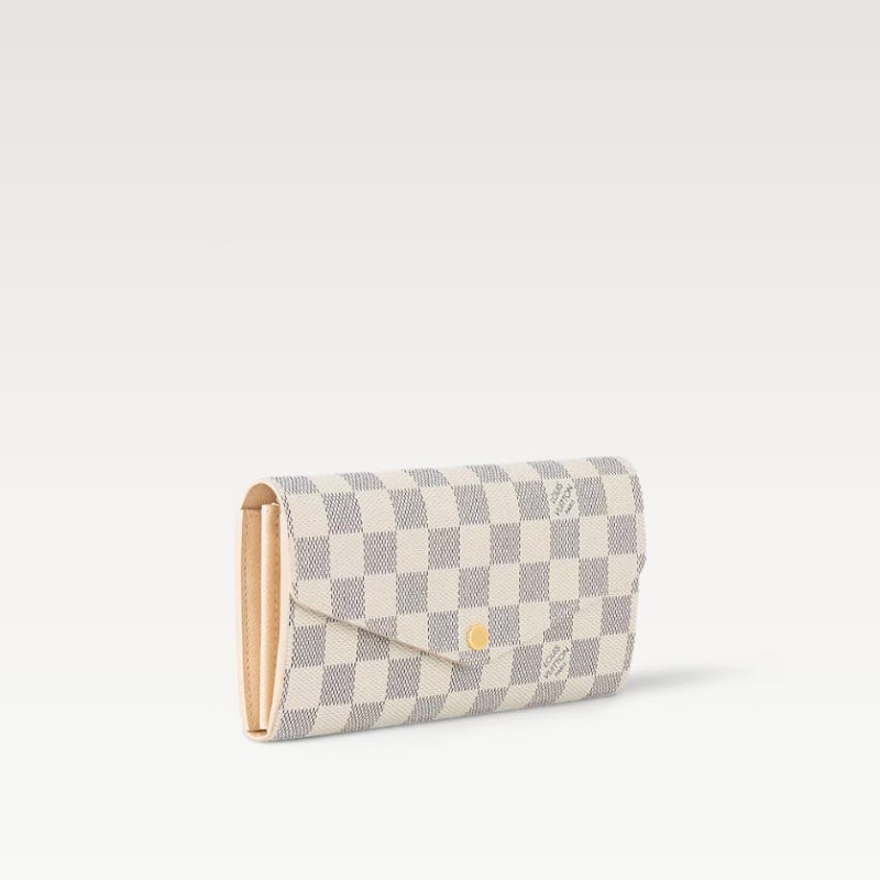 莎拉·钱特(Sarah Wallet) 莎拉·钱特(Sarah Wallet)