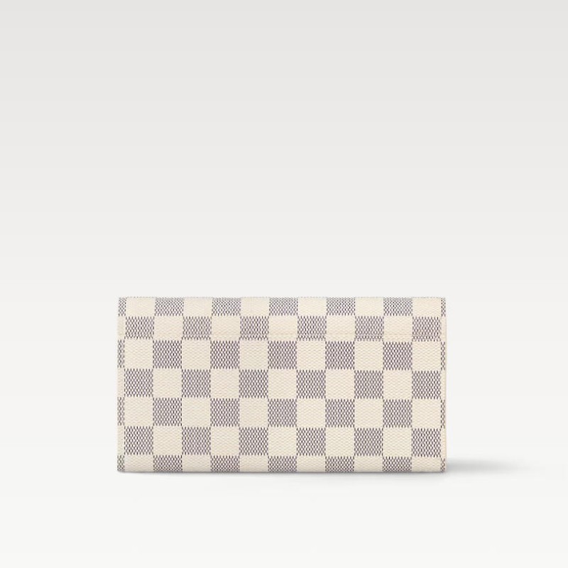 莎拉·钱特(Sarah Wallet) 莎拉·钱特(Sarah Wallet)